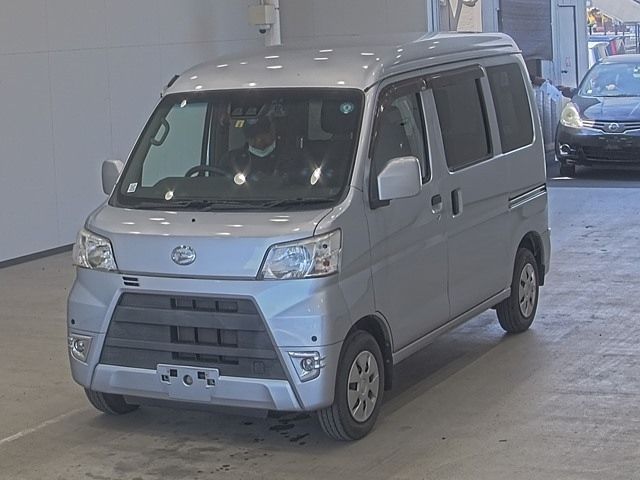 5048 DAIHATSU HIJET VAN S331V 2018 г. (ARAI Oyama)